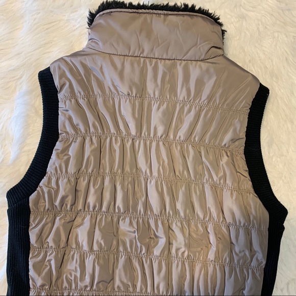 🔥SOLD🔥 Calvin Klein Performance Vest! Size Medium - Picture 8 of 8